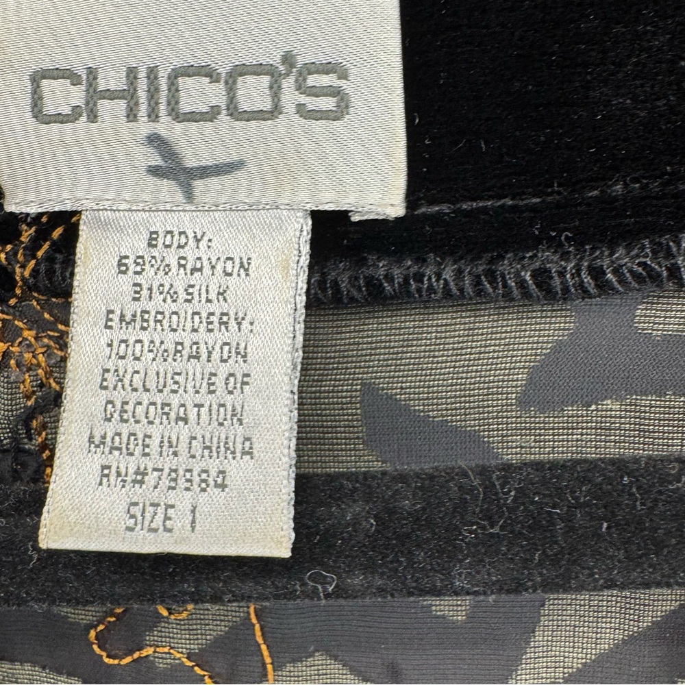 Chico’s Embroidered Velvet Burnout Tunic Top | Black Floral | Size 1 (M/8–10) - Picture 6 of 6